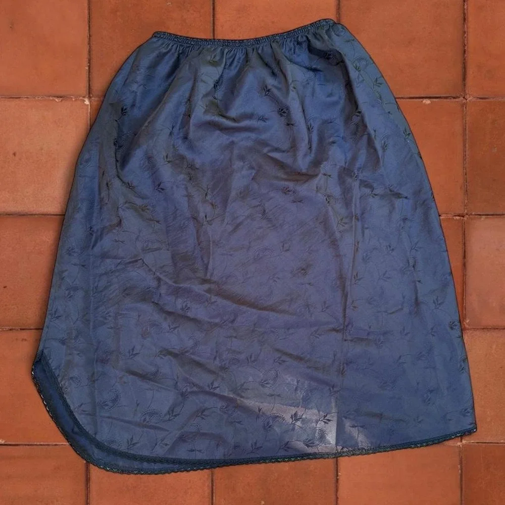 80s Vintage Lorraine Embroidered Half Slip Skirt Lingerie